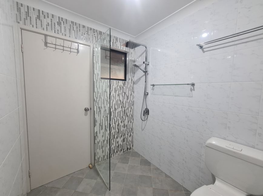 2nd Bathroom