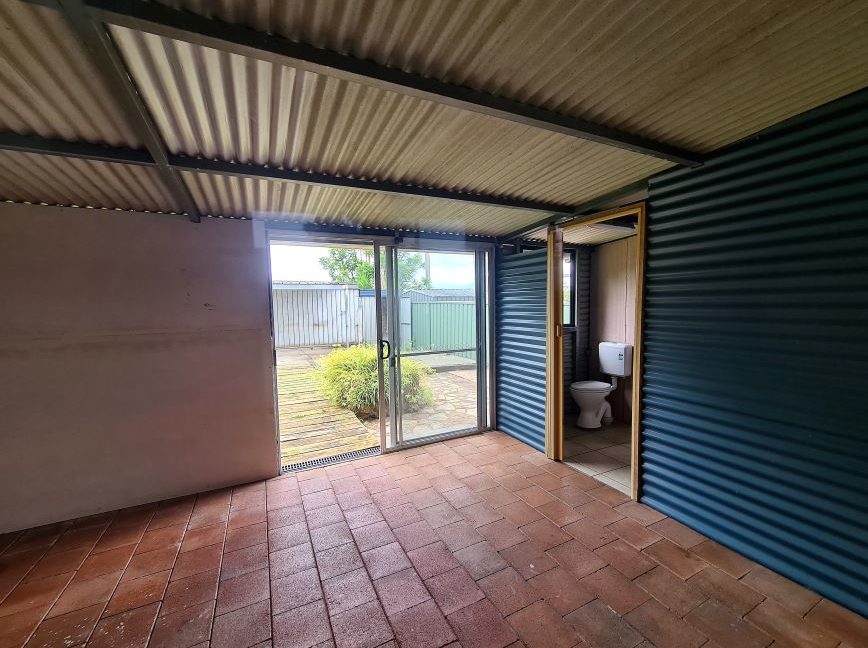 Enclosed Outdoor Entertaining area